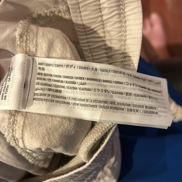 2 khaki bundle, Wonder Nation youth kahki shorts, Abercrombie & Fitch khakis. - Picture 9 of 11